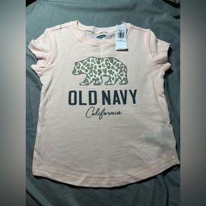 NWT old navy t shirt 2T